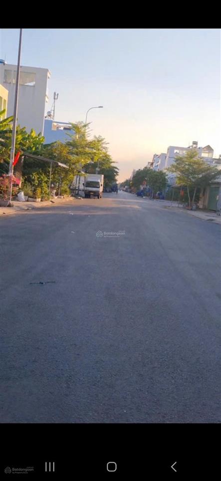 Nhà mặt tiền kinh doanh 3tầng đường 20m khu dân cư bình điền quận 8