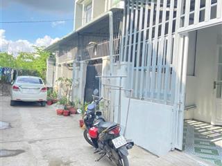 Nhà hẻm ôtô giáp ranh xã hưng long