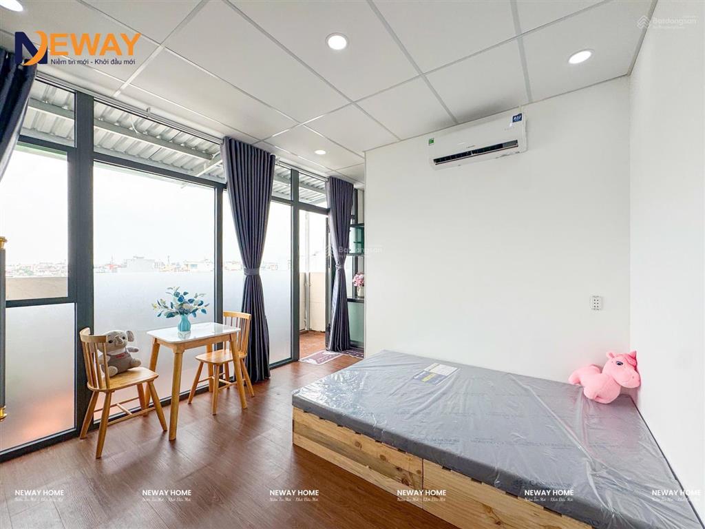 Cho thuê căn hộ ban công đầy đủ nội thất ở tân phú.  kế bên eaon mall tân phú