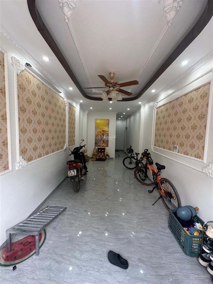 Siêu phẩm nhà mới 6 tầng thang máy, lô góc ô tô đỗ cửa, chỉ 70m ra hồ
