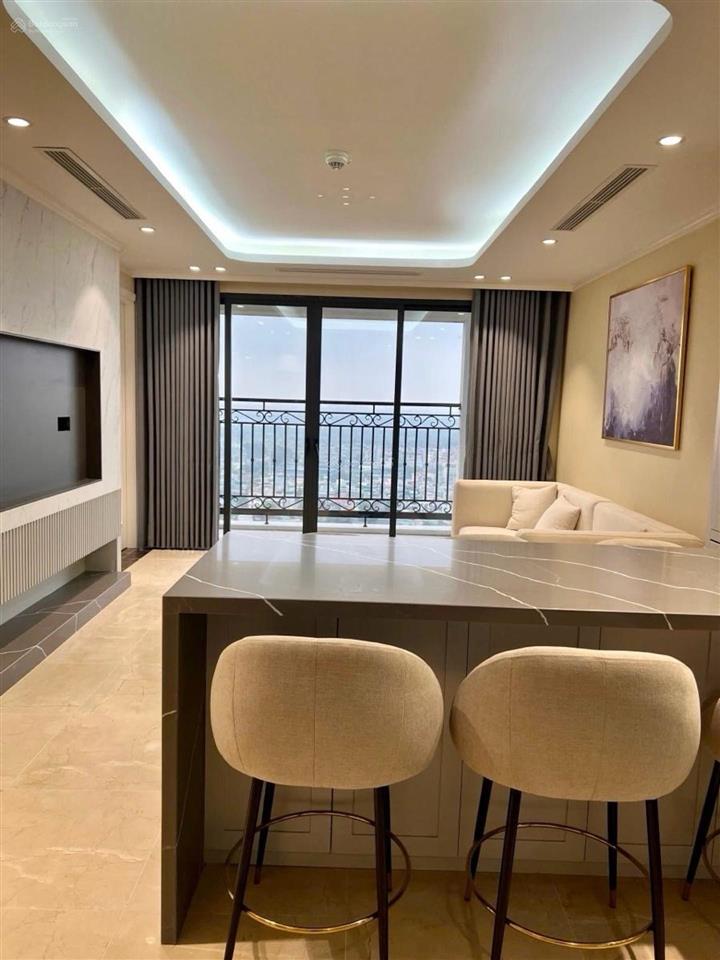 D le roi soleil view trọn hồ tây  3pn full nội thất