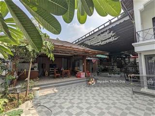 Biệt thự sân vườn mặt tiền đường số giao hoàng hữu nam sát bến xe mđ mới 650m2 ngang 15m vuông đẹp