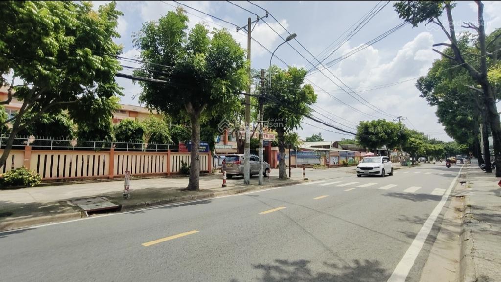 Mặt tiền đường linh trung ngay khúc giao với kha vạn cân  834m2 ngang 21x40m vuông vức  45 tỷ tl