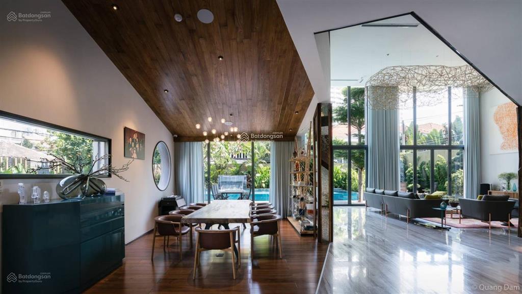 Ngộp bank bán gấp! lâu đài pháp 742m2 gần ga metro  chủ vay 88 tỷ, giá chốt mềm!