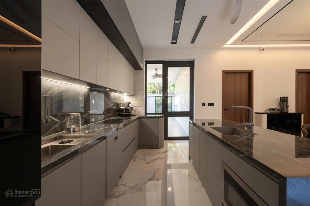 Ngộp bank bán gấp! biệt thự kđt an phú an khánh 166.7m2 hầm 4 tầng. giá chốt mềm!