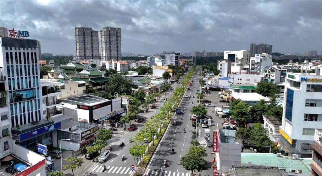 Ngộp bank bán gấp đất mt ngay trần não 12x26 cn 320m2  xây hầm 6 tầng. giá chốt mềm chỉ 156tr/m2