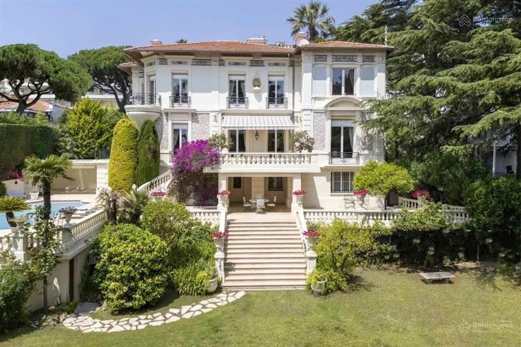 Cần vốn làm ăn giảm gấp 65 tỷ! biệt thự 700m2 đẹp như resort compound thảo điền. rẻ hiếm thị trường