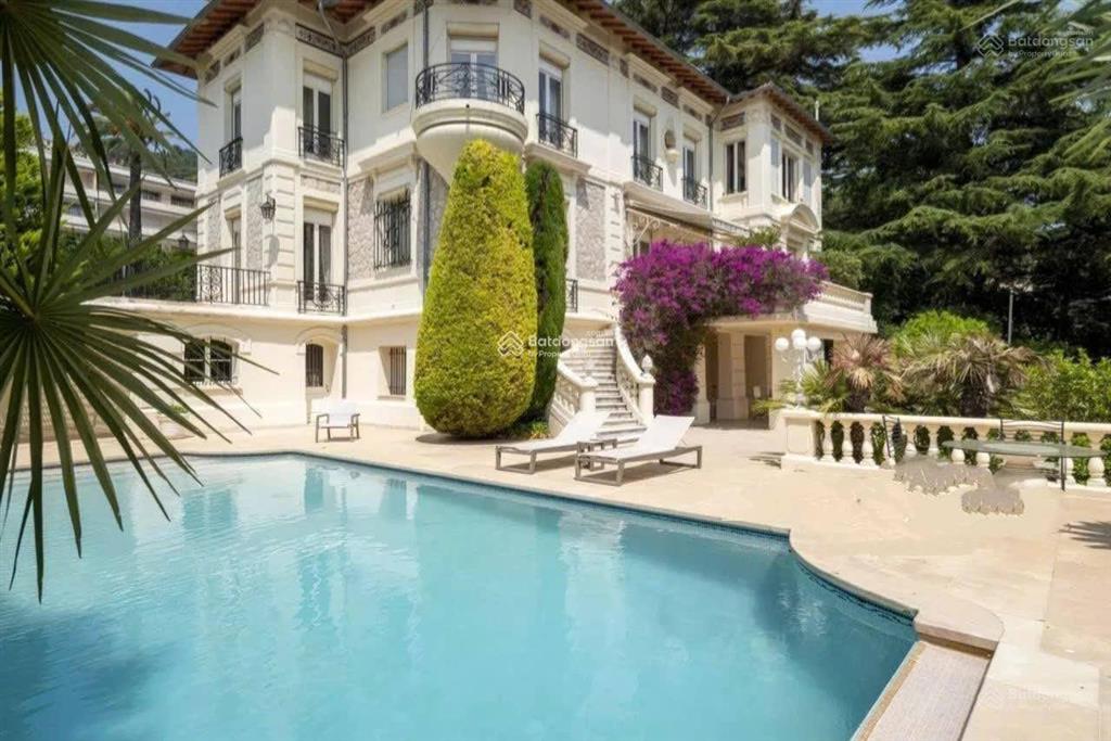 Cần vốn làm ăn giảm gấp 65 tỷ! biệt thự 700m2 đẹp như resort compound thảo điền. rẻ hiếm thị trường