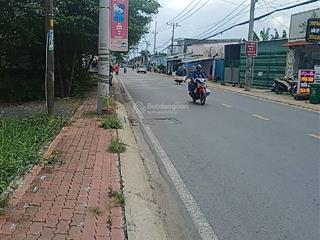 Bán khách sạn 16 phòng mặt tiền đ10m gần chợ bình chánh dtsd 700m2 thu nhập 30tr/th nhỉnh 8 tỷ