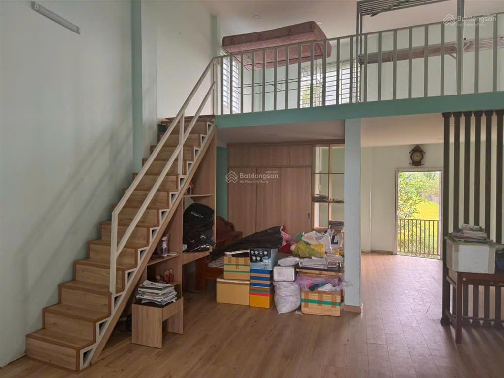 Chính chủ bán nhà 2 tầng đẹp  sáng  rộng 300m2 kế cận tp. tân an  kinh doanh đỉnh