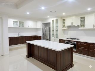 Siêu biệt phủ lô góc khu tên lửa 180m2 ngang 9m bề thế 5 tầng đẳng cấp thượng lưu