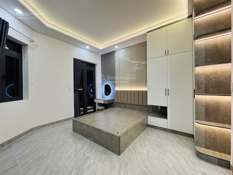 Siêu phẩm căn góc 2 mặt thoáng mã lò 5 tầng đường 8m thông nhik 7 tỷ