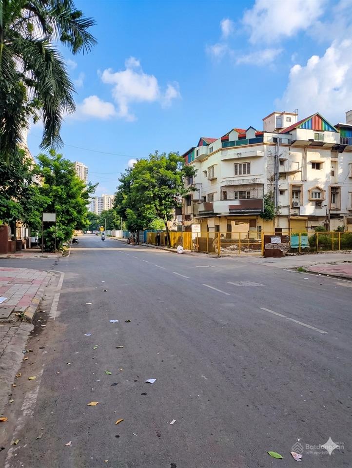 Siêu phẩm mt kinh doanh khu vip tên lửa 100m2 4 tầng ngang 5m bề thế 1x tỷ