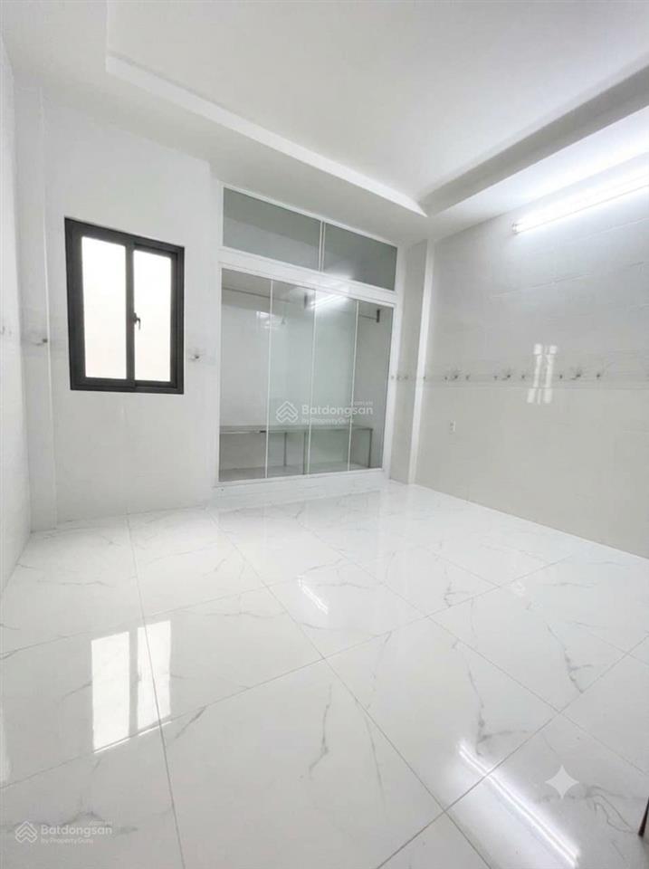 Nhà đẹp khu tên lửa 3 tầng 56m² ngang 4m chỉ 5.1 tỷ