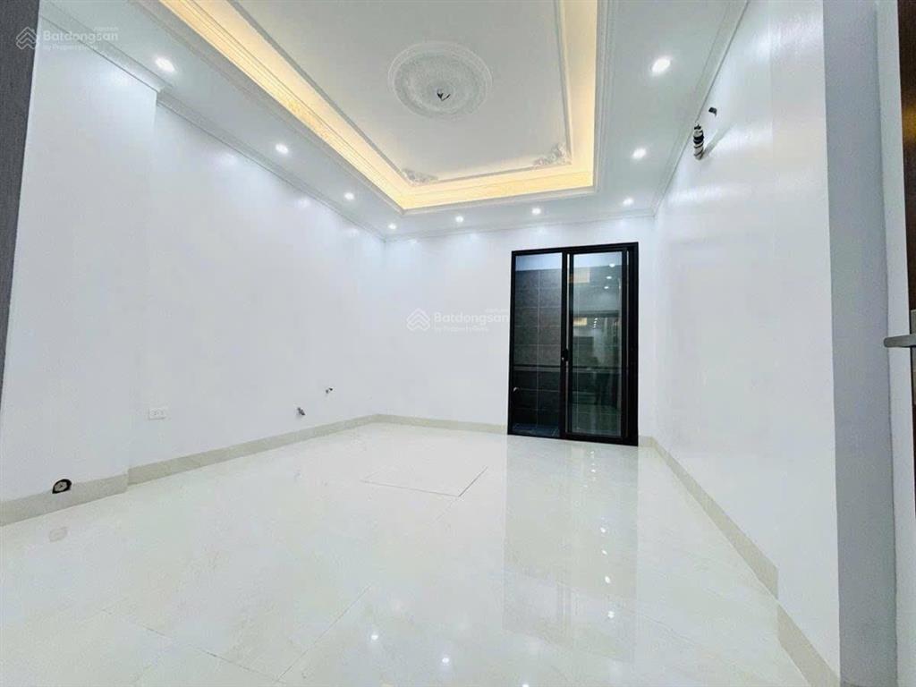 Bán nhà đền lừ, vỉa hè, kinh doanh, gần mặt đường lớn, rẻ vô địch, 62m2, chỉ 16,99 tỷ