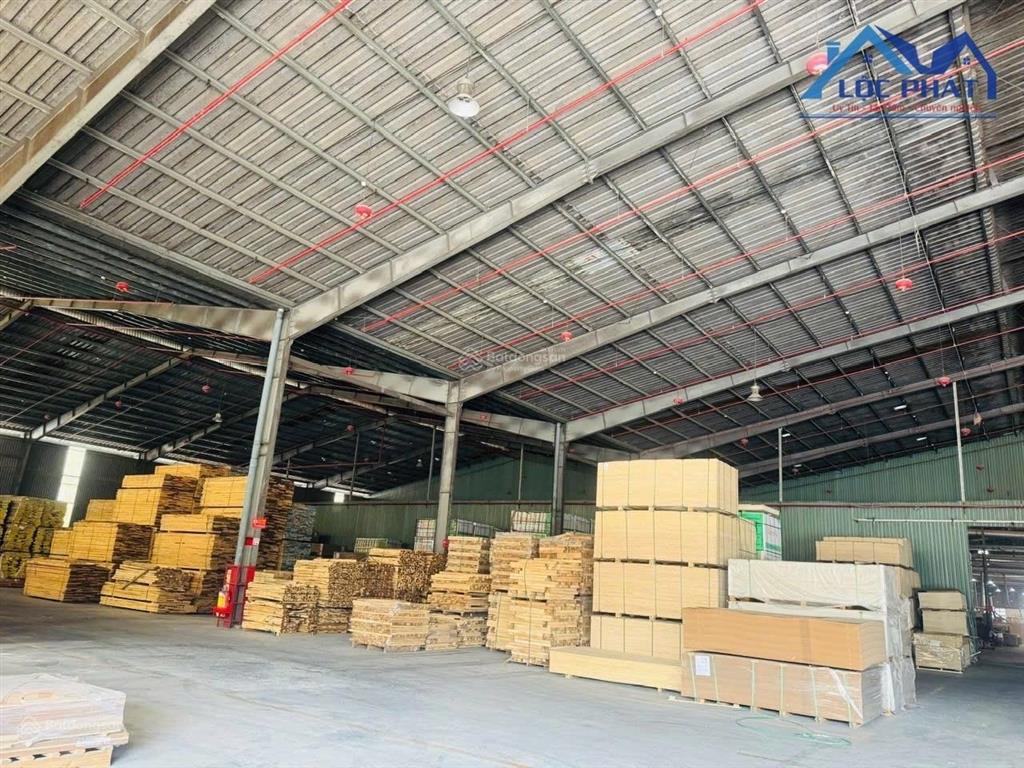 Cho thuê xưởng 8.200m2 giá chỉ 77.460đ/m2/tháng ccn vĩnh cửu, đồng nai