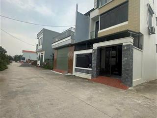 Đấu giá đồng phố tân dân phú xuyên giá chỉ 3x triệu/m2. mặt tiền 6 mét. diện tích 109m