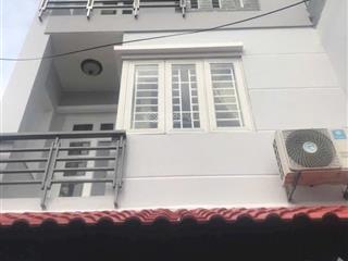 5,5 tỷ nhà 3 tầng, 4pn, 4x14, chỗ để xe oto, ngay công viên 75/ nguyễn sỹ sách