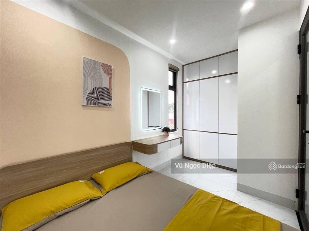 Ngộp bank tòa ccmn trung văn 150m2 7 tầng 42pkk dòng tiền hơn 2 tỷ/năm giá chỉ 26 tỷ
