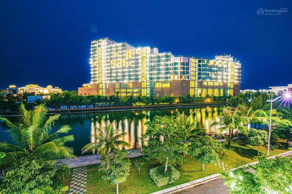 Chính chủ cần bán nhanh căn villa có sổ, đầy đủ nội thất, có sổ giá 12 tỷ.  0986 594 ***