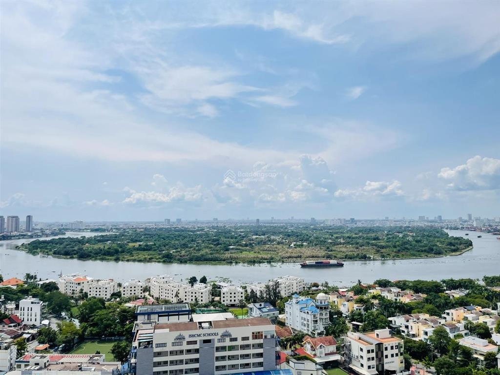 Bán căn 3pn lumiere có sổ view sông tòa west giá 16,3 tỷ all in.  0936 484 ***