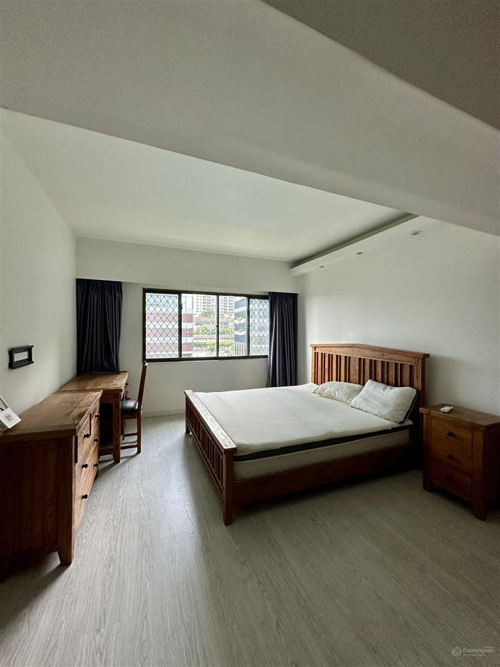 Cho thuê căn 2pn parkland dt 110m2 ban công rộng view đẹp full nội thất 20tr bao phí ql
