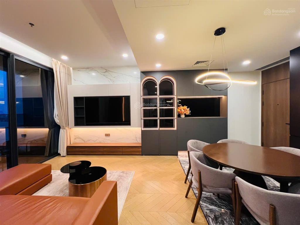 Bán căn 3pn view sông trực diện toà west, full nội thất tầng cao giá 16,8 tỷ all in.  0936 484 ***