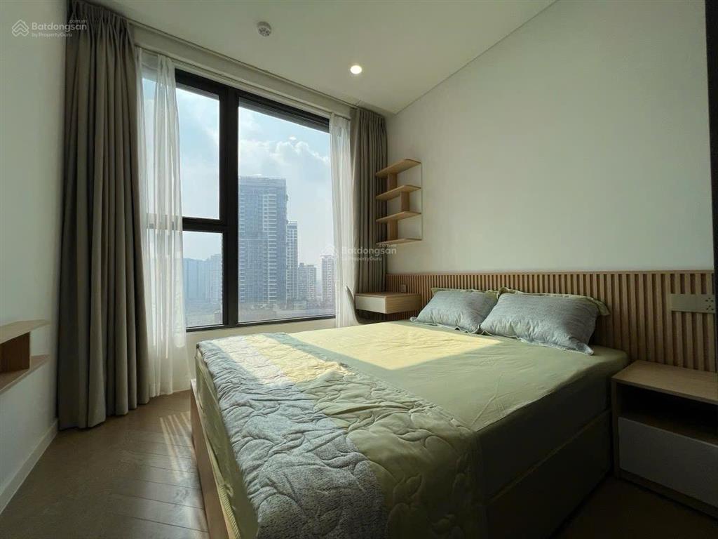 Bán căn 2pn góc lumiere tòa west full nội thất giá 11 tỷ all in đã có sổ.  0936 484 ***