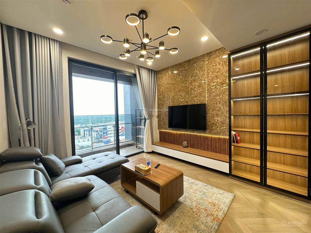 Bán căn 3pn lumiere view sông full nội thất đã có sổ bán 16,4 tỷ all in bao thuế phí.  0936 484 ***