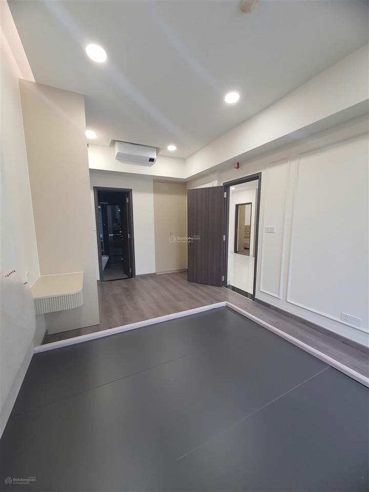 Bán căn hộ cao cấp khu diamond centery  celadon city, full nội thất đẹp  3pn  3wc. 0902 443 ***