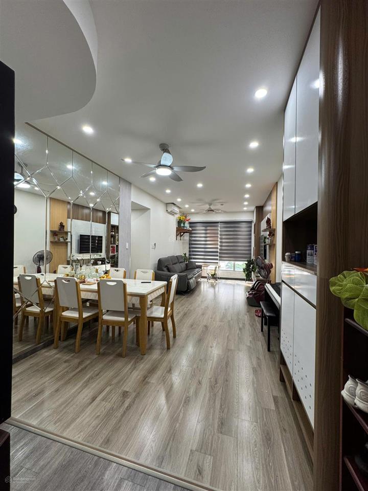 Bán căn hộ 3pn, 2wc 80m2  khu ruby  celadon city  giá chỉ 4,950 tỷ.  0902 443 ***