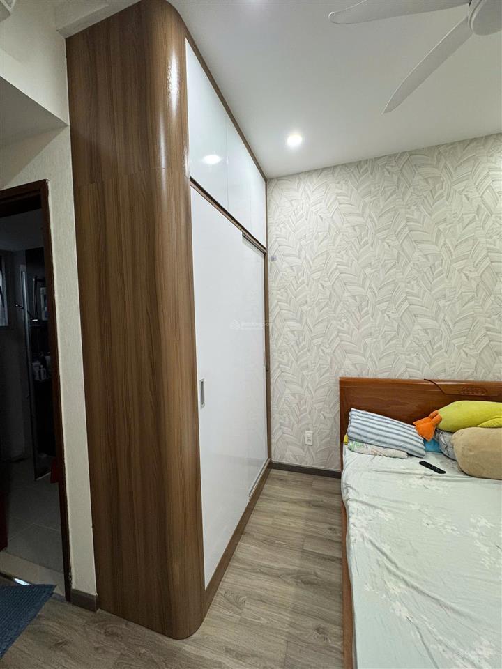 Bán căn hộ 3pn, 2wc 80m2  khu ruby  celadon city  giá chỉ 4,950 tỷ.  0902 443 ***