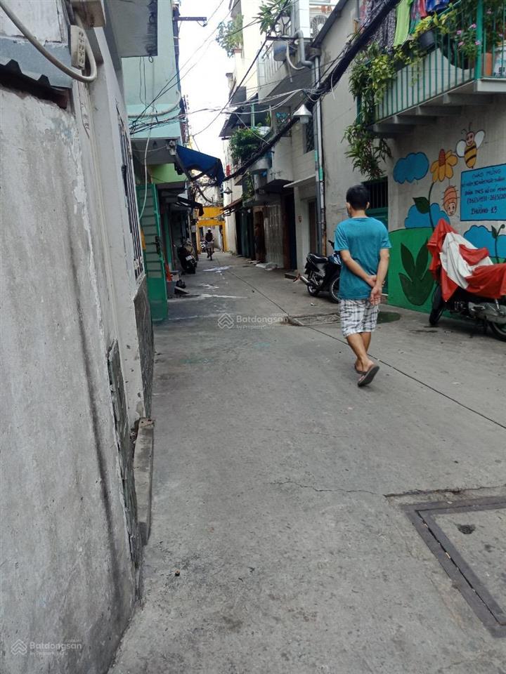 Cần bán nhà góc 2 mặt tiền hẻm q4  chính chủ
