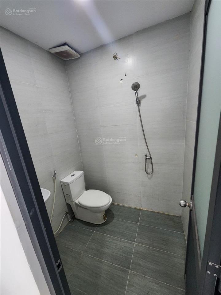 Cần bán nhà góc 2 mặt tiền hẻm q4  chính chủ