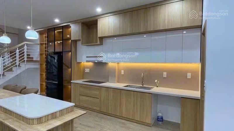 Bán nhà mặt phố tại nguyễn đổng chi, 9 tỷ, 81m2, giá cực chất hot!
