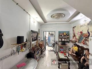 Bán nhà riêng gần chợ phạm văn hai ,tân bình  4 tầng chỉ 5ty2 sát hẻm xe hơi