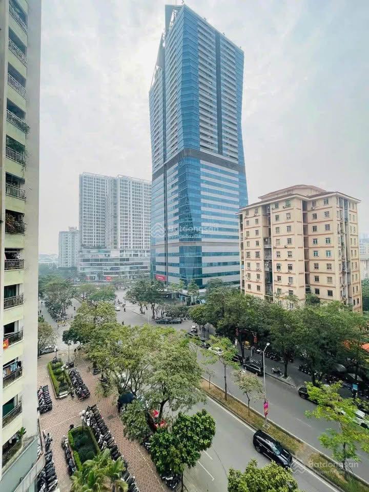 Bán căn hộ 3pn + 3wc, 151m2 tại 17t5 khu đt trung hoà nhân chính, giá cực chất 90 triệu vnd/m2