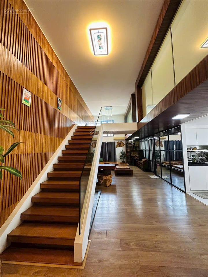 Cho thuê duplex sky garden 3pn 2wc  view thoáng tầng trung