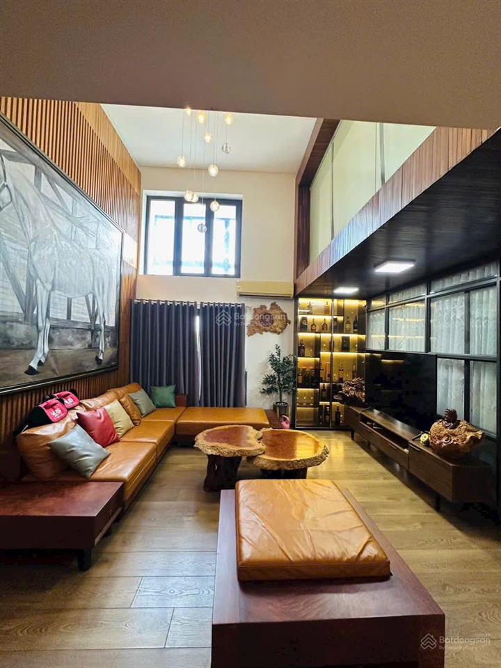 Cho thuê duplex sky garden 3pn 2wc  view thoáng tầng trung