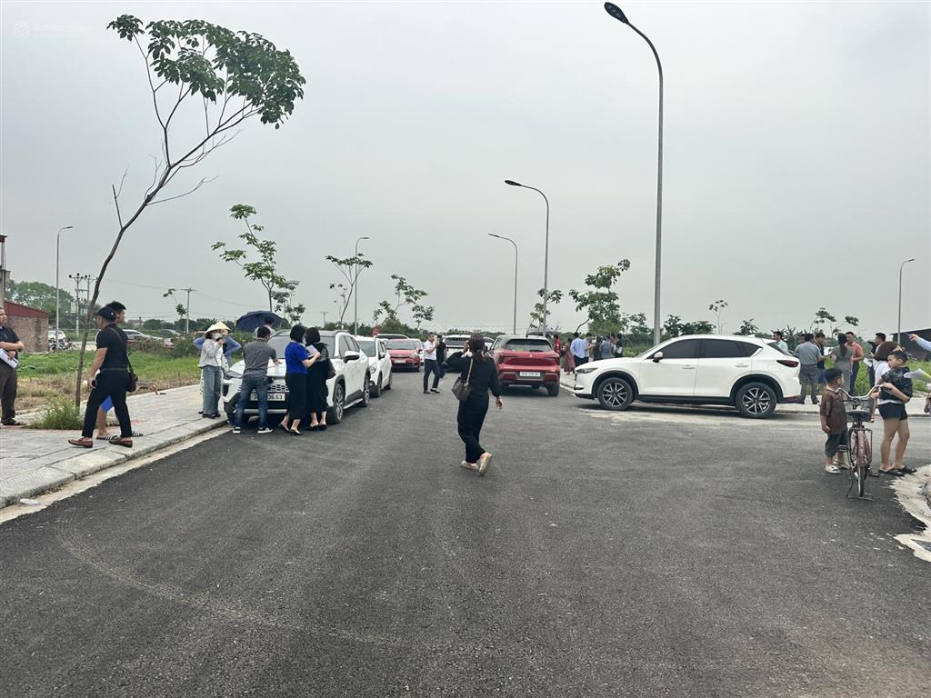 Bán nhanh lô đấu giá mễ sở, đường 13.5m, 75, mặt tiền 5m. giá 3.x tỷ 0967 635 ***