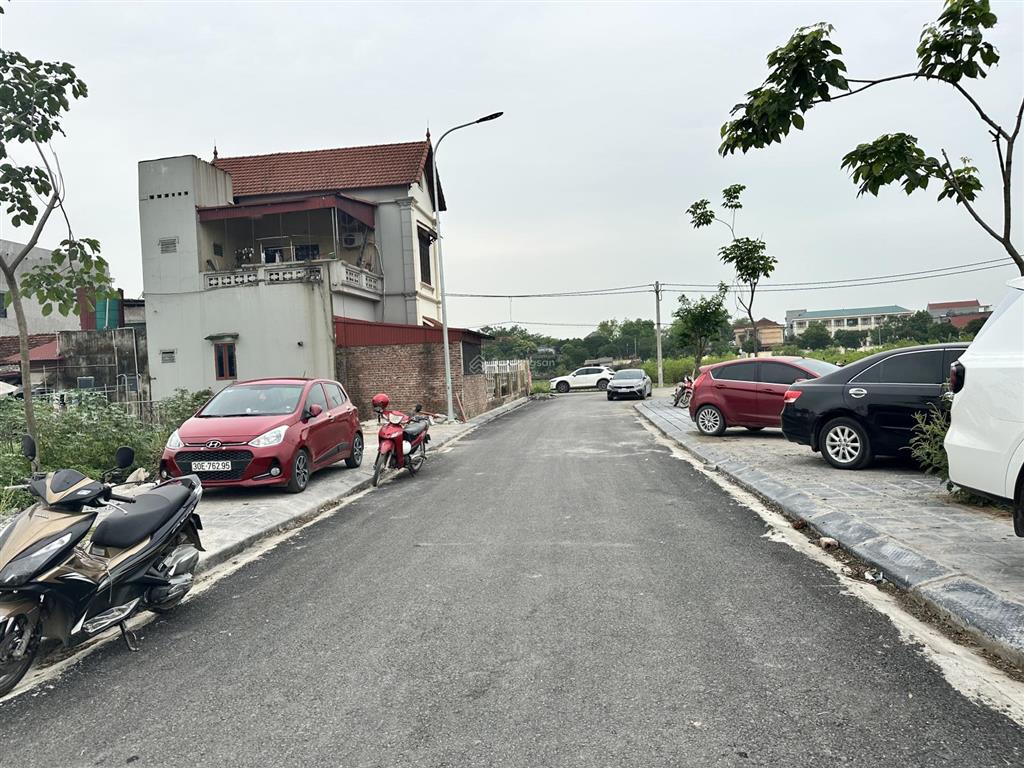 Đấu giá đức nhuận  dạ trạch cũ (phạm hồng thái), đường 13.5m, 100m2, mặt tiền 6m. giá 3.x tỷ