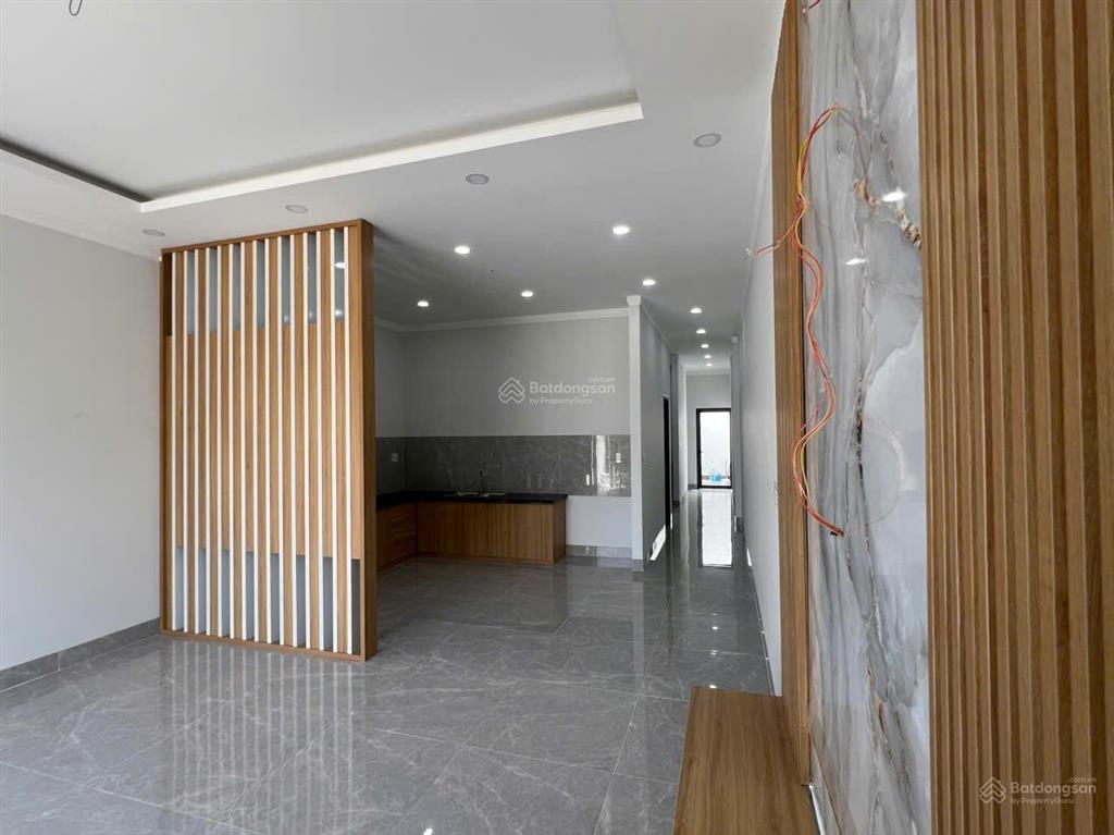 Nhà phố ngay trung tâm siêu đẹp  chỉ 1 tỷ 400 triệu