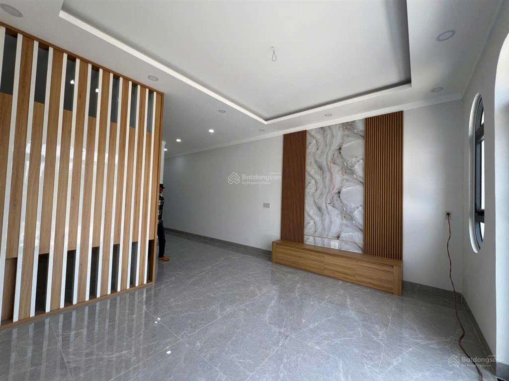 Nhà phố ngay trung tâm siêu đẹp  chỉ 1 tỷ 400 triệu