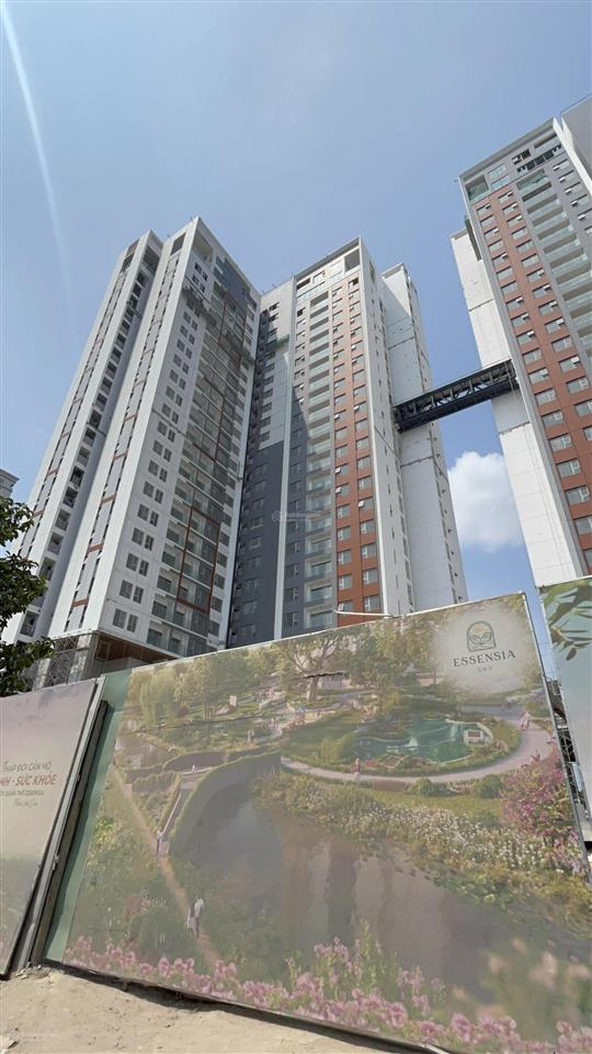 Bán nhanh căn 2pn essensia sky dt 72m2 hướng đông nam có bếp giá 5,6 tỷ  0944 581 *** cđt