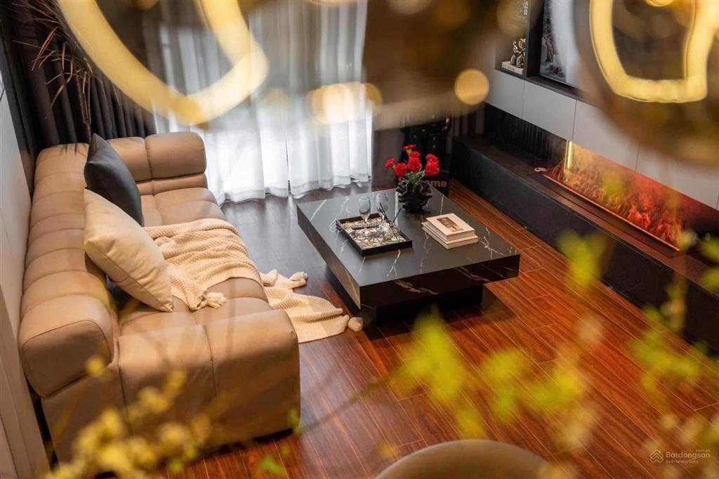 Bán chcc phương đông green park số 1 trần thủ độ  hoàng mai. dt 60m2 2pn căn cực thoáng