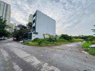 Bán lô đất dường 6m oto tận nơi . giá 8.5 tỷ . sổ hồng .  ngay 0855 520 ***