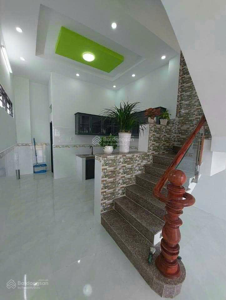 Bán nhà + 6 phòng trọ  gần chợ đệm, bình chánh  sổ hồng riêng