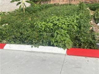 Em nợ ngân hàng cần tiền bán gấp mảnh đất tại thị trấn xuân mai nhỉnh 1,5 tỷ 80m.  0947 174 ***