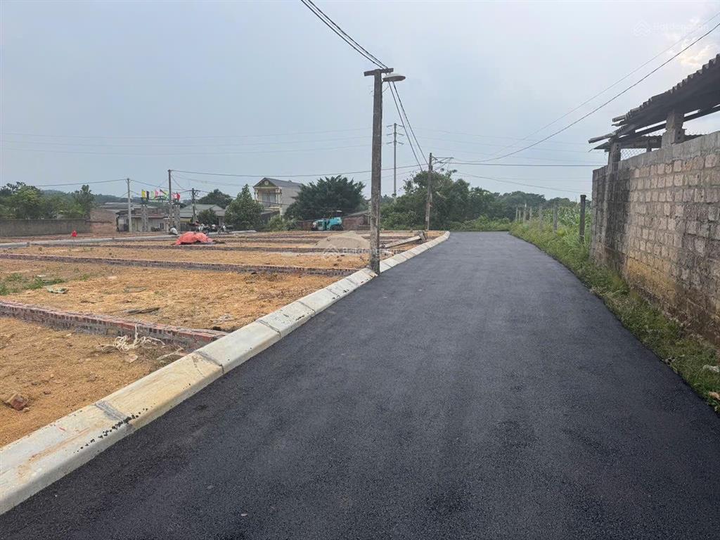 Cần tiền bán gấp đất 100m² giá nhỉnh 900 triệu tại ba vì gần quốc lộ 32  0947 174 ***