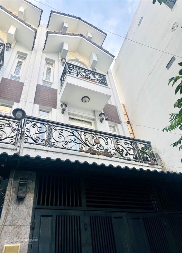 Nhỉnh 9 tỷ  nhà đẹp 4 tầng, hxh né, 77m2, khu phân lô  ngay công viên làng hoa